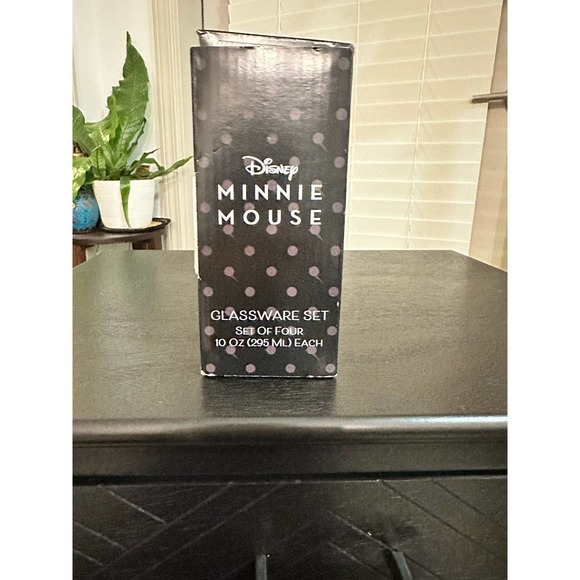Disney Minnie Mouse Glassware Set - Picture 5 of 5